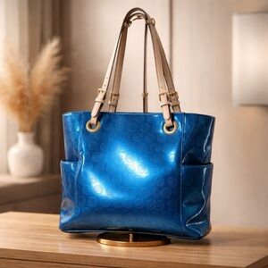 BEAUTIFUL Y2K MICHAEL KORS METALLIC BLUE JET SET SHOULDER TOTE